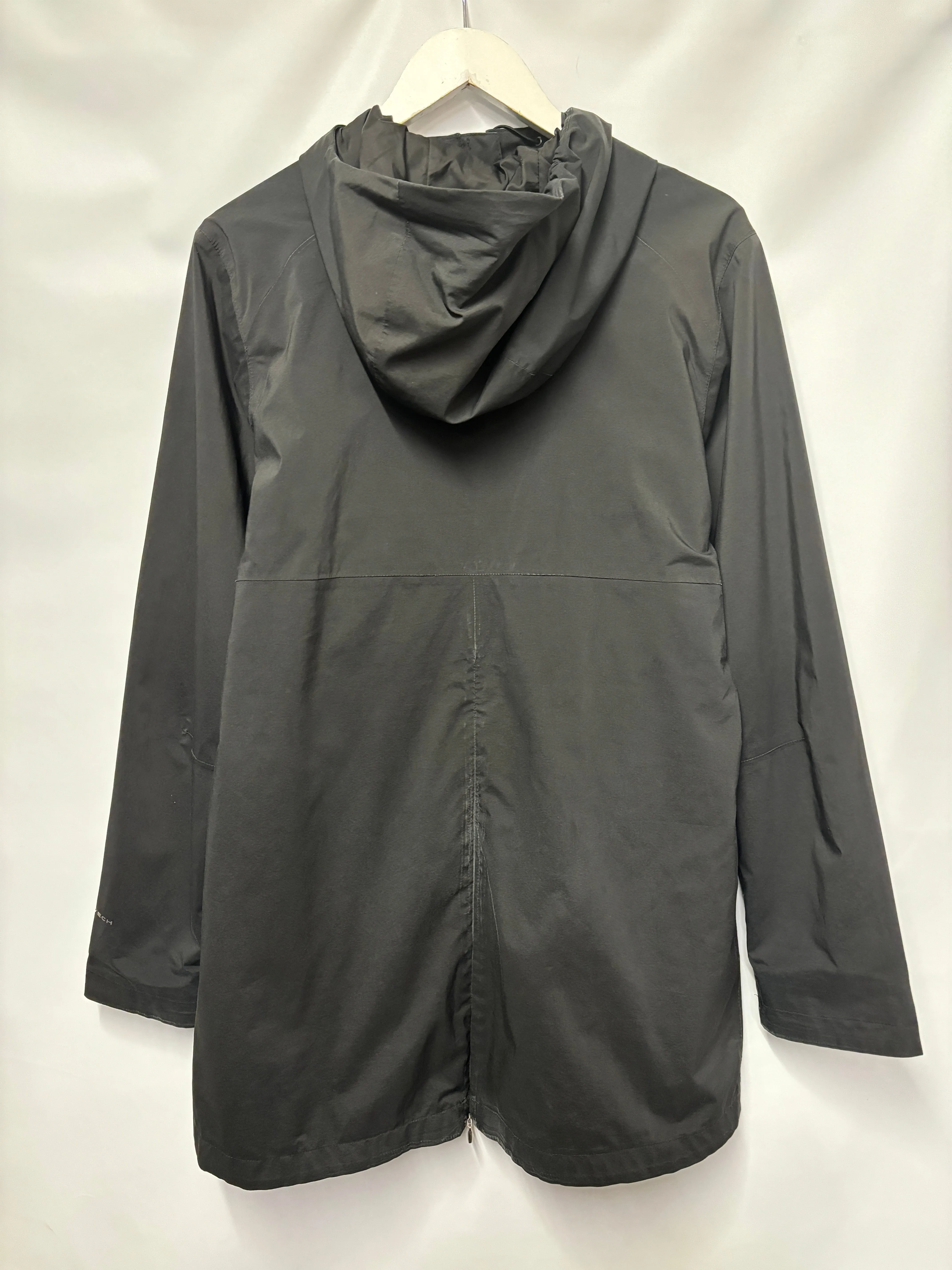 Columbia Black Omni-tech Waterproof/Windproof Parka Large