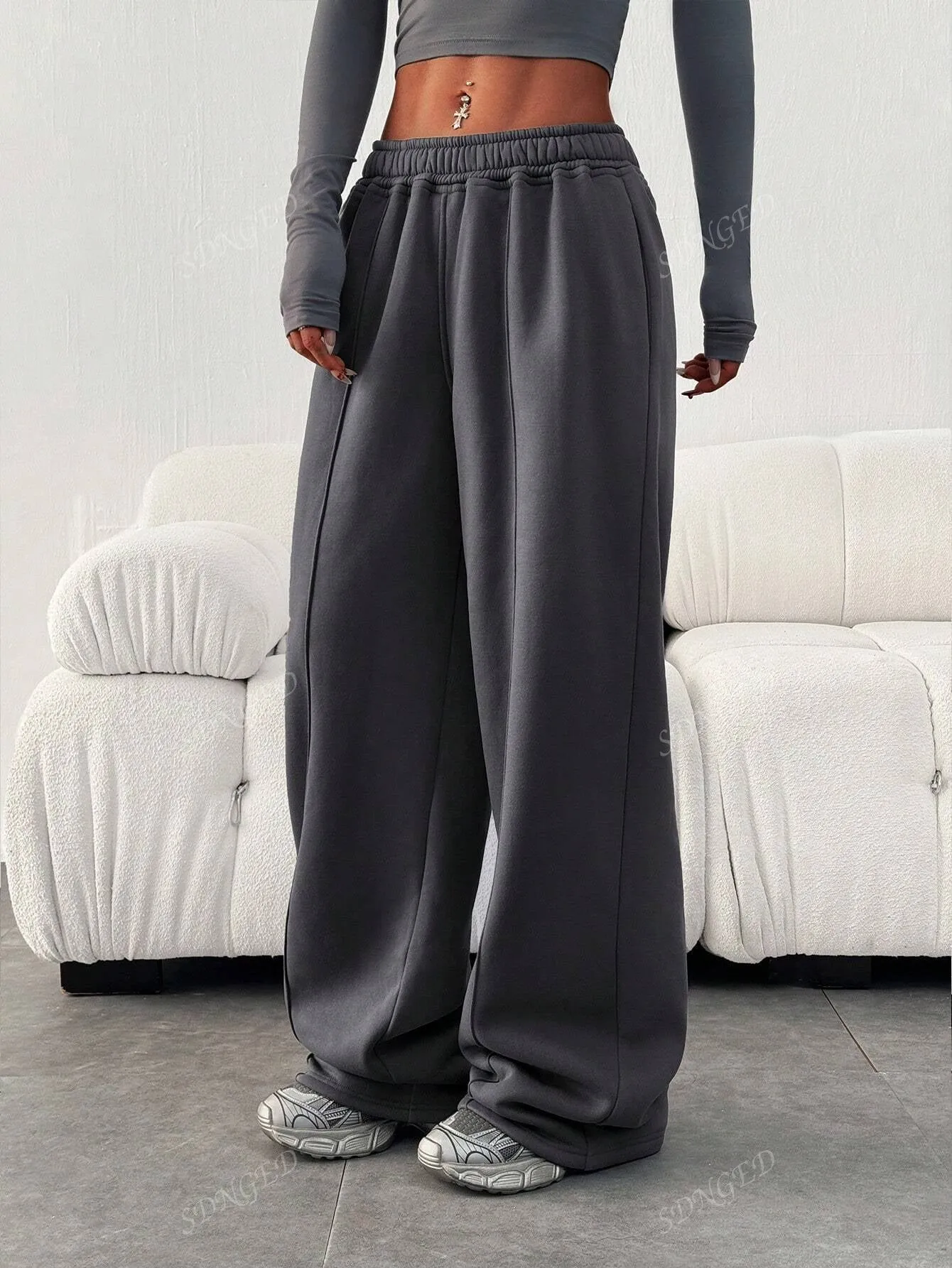 Oversized Wide-Leg Sweatpants – Casual & Comfortable