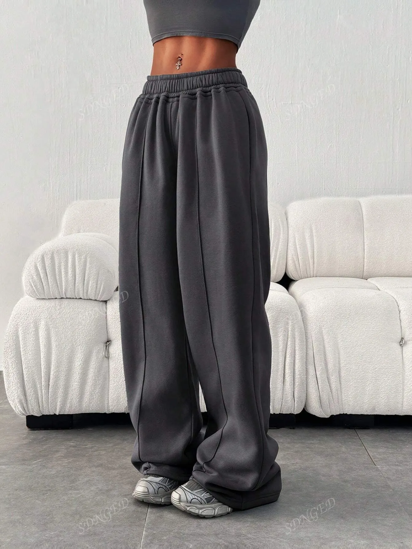 Oversized Wide-Leg Sweatpants – Casual & Comfortable