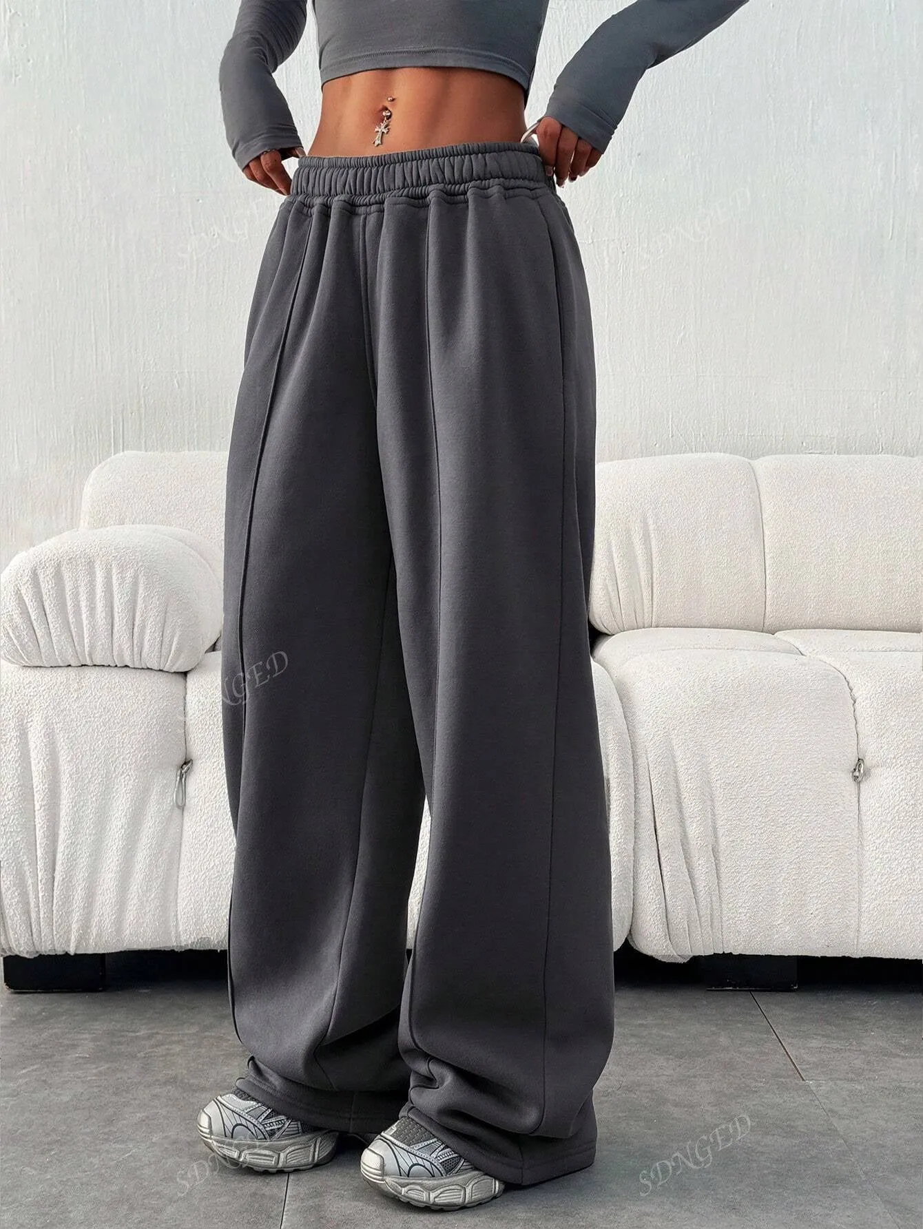 Oversized Wide-Leg Sweatpants – Casual & Comfortable